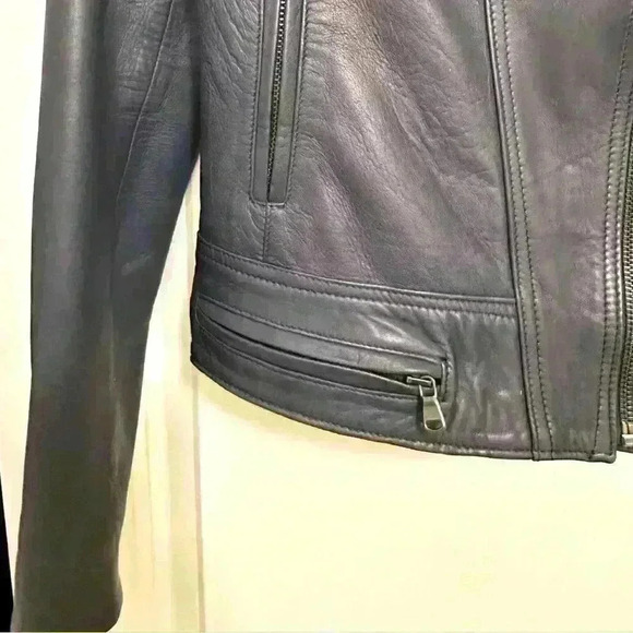 Genuine Italian leather motorcycle jacket in dark blue, fits like a S or XS. - Picture 5 of 12